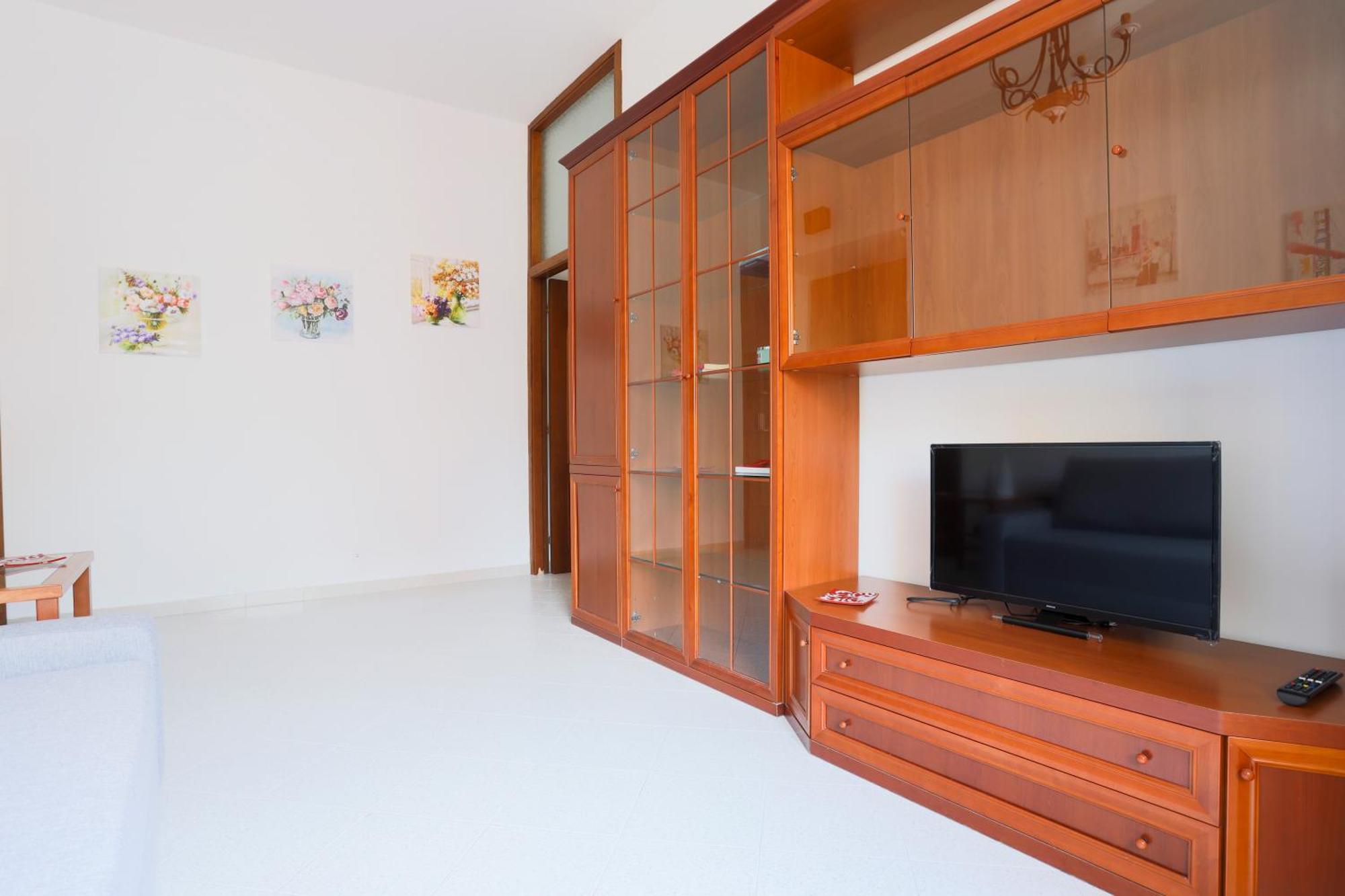 סלרנו Bright Apartment Near The Sea With Parking מראה חיצוני תמונה