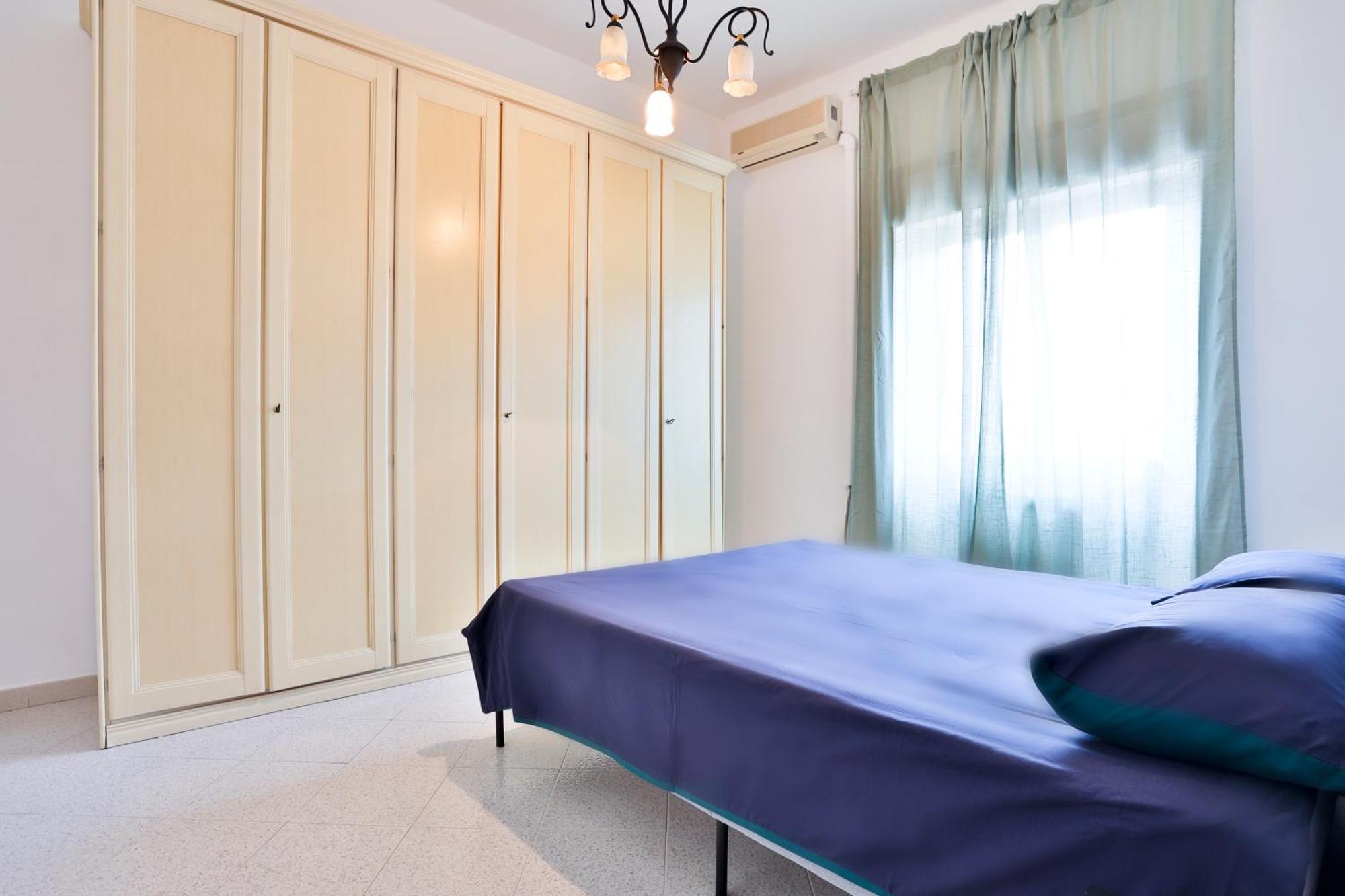 סלרנו Bright Apartment Near The Sea With Parking מראה חיצוני תמונה